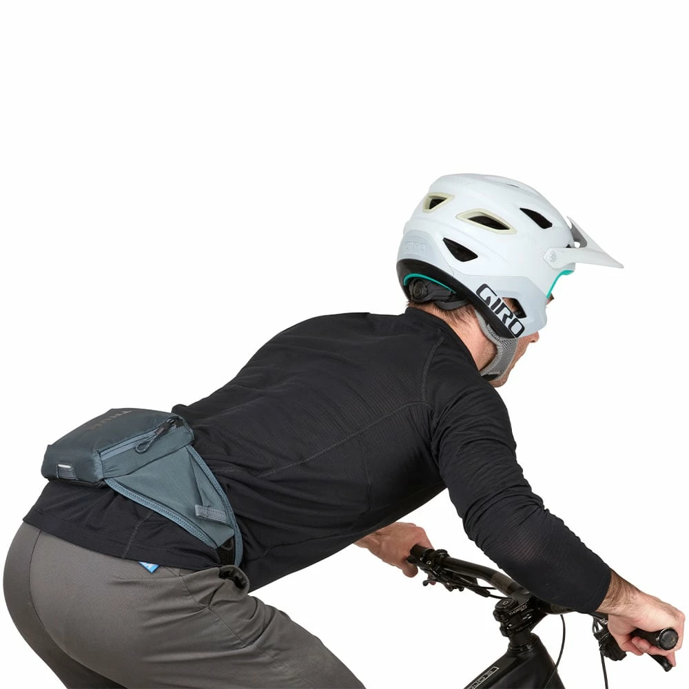 Thule Rail 0,5L Gürteltasche Dark Slate Damen, Herren 8 Thule Rail 0,5L Gürteltasche Dark Slate Damen, Herren – Bild 6